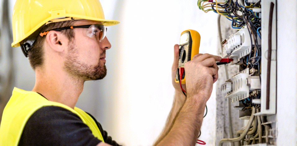 electricien-istock-511990814